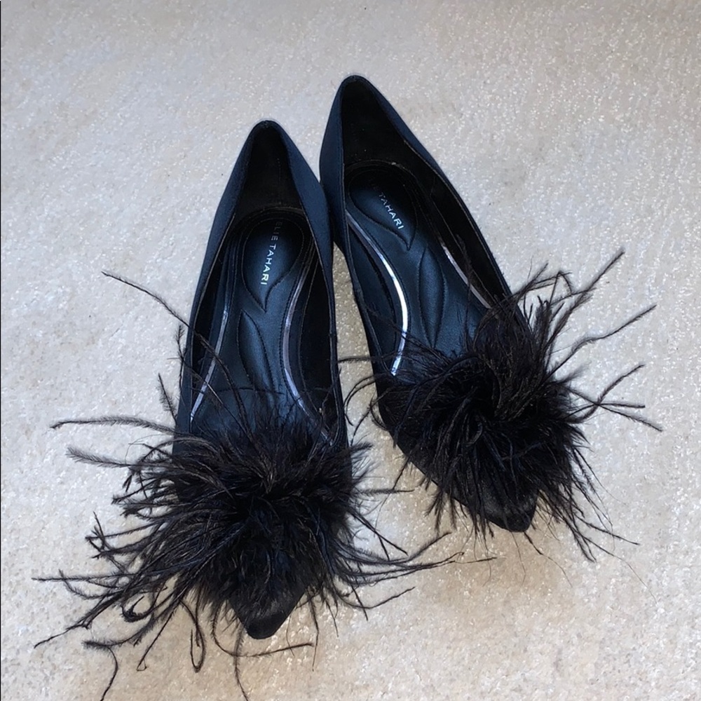 Eli Tahari shoes